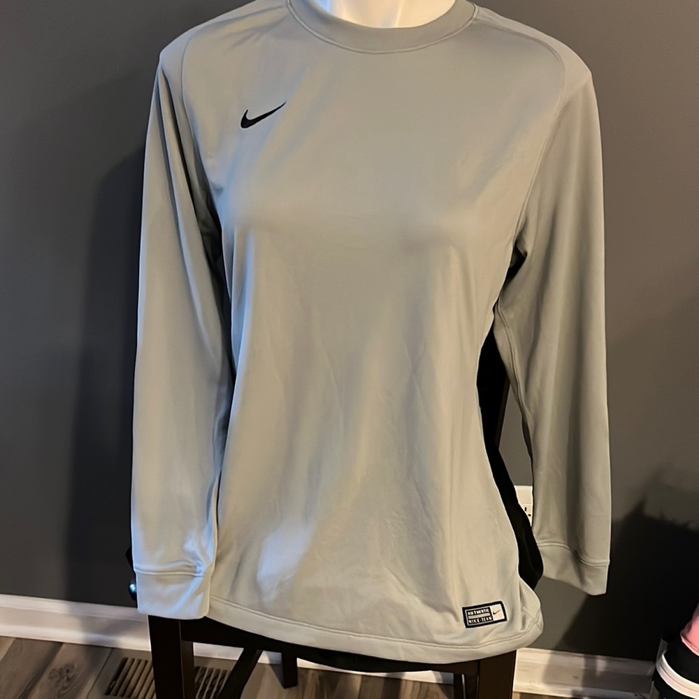 Nike Top